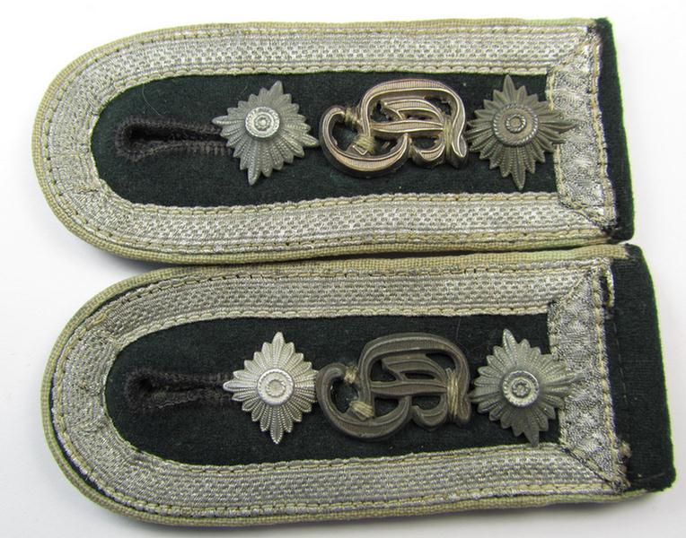 WH (Heeres) NCO 'GD'-shoulderstraps