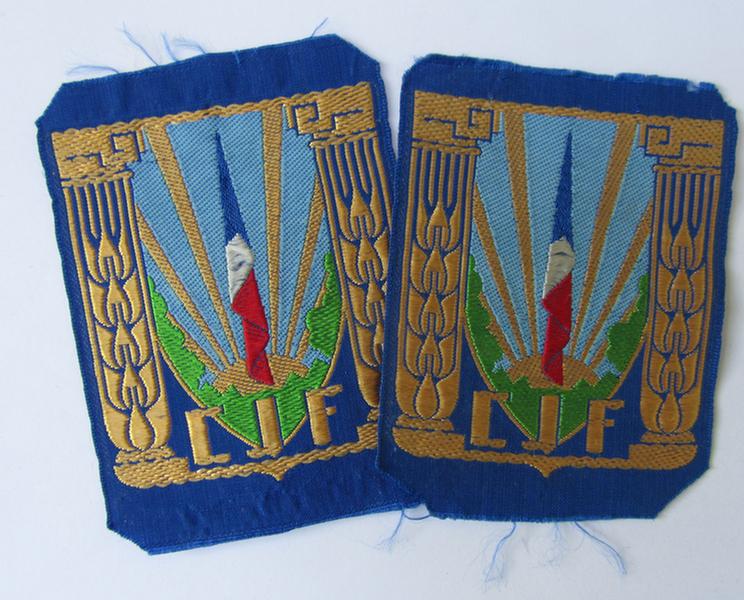 Nice - and scarcely encountered! - French WWII-period (ie. 'Vichy'-era) colourfull shield as intended for members of the youth-movement named: 'Chantiers de la Jeunesse' - very nice (ie. virtually mint-/unissued!) condition!