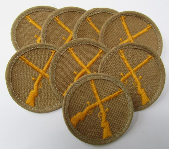 Very nice, WH (Heeres) 'tropical-style', trade- and/or special career insignia (ie. machine-embroidered speciality arm-patch) as intended for a: 'Waffenmeister' (or weapon-equipment NCO) - overall very nice (ie. virtually mint-/unissued!) condition!