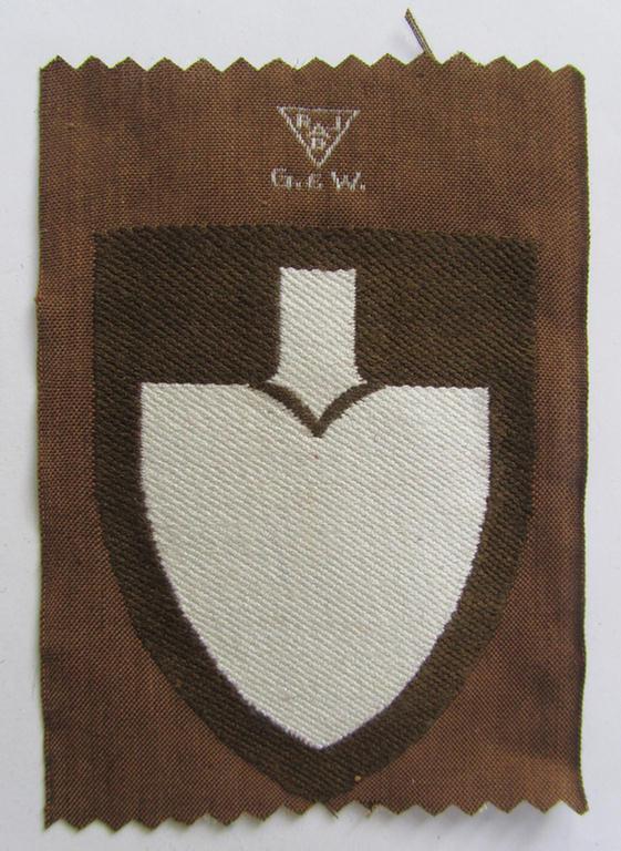 Very nice - and actually scarcely encountered! - RAD (ie. 'Reichsarbeitsdienst') sleeve-badge (or: 'Dienststellenabzeichen') as was intended for all (lower-ranked-) staff at: 'Reichsleitungs'-level