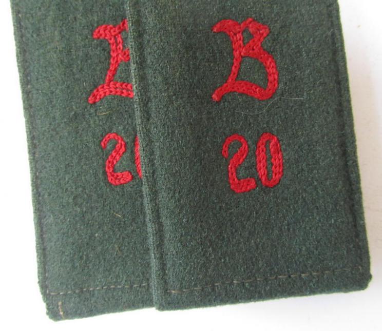 Attractive - and/or truly almost matching! - pair of WH (Heeres), early- (ie. pre-war-) period, 'M36'-pattern- (ie. pointed-styled) 'cyphered' shoulderstraps, as was intended for a: 'Soldat des Artillerie-Beobachtungs-Abteilungs 20'