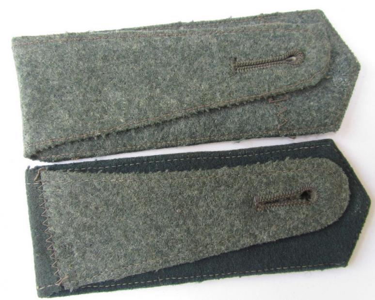 Attractive - and/or truly almost matching! - pair of WH (Heeres), early- (ie. pre-war-) period, 'M36'-pattern- (ie. pointed-styled) 'cyphered' shoulderstraps, as was intended for a: 'Soldat des Artillerie-Beobachtungs-Abteilungs 20'