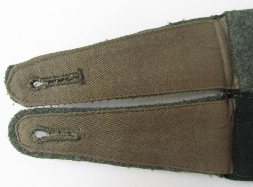 Attractive - and/or truly almost matching! - pair of WH (Heeres), early- (ie. pre-war-) period, 'M36'-pattern- (ie. pointed-styled) 'cyphered' shoulderstraps, as was intended for a: 'Soldat des Artillerie-Beobachtungs-Abteilungs 20'
