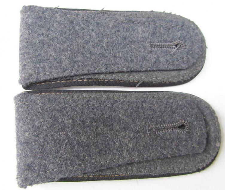 Attractive - and/or fully matching! - pair of later-war-period, WH (Luftwaffe), enlisted-mens'-type shoulderstraps, as was intended for a: 'Soldat eines Bau- o. Pioniere-Abteilungs o. Regiments'