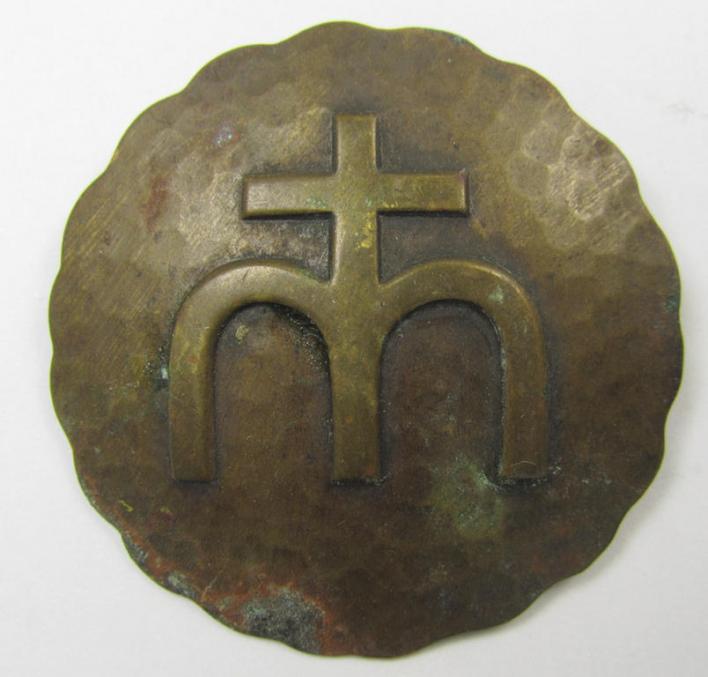 Detailed, golden-yellow-toned- and/or copper-based breast-badge (ie. 'Brustabzeichen') denoting membership within the: 'Katholische Jungfrauenvereinigung Deutschlands'