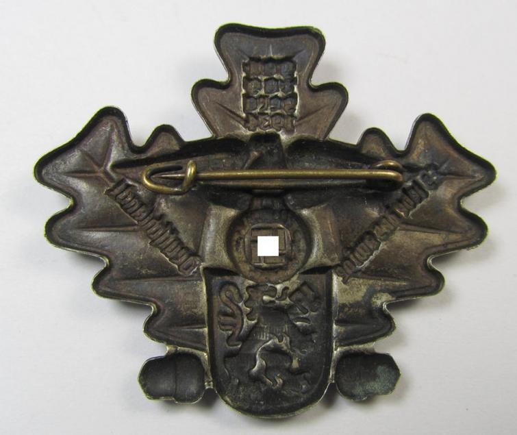 Commemorative, 'Buntmetall'-based- and/or: silver-coloured N.S.D.A.P.-related 'tinnie' being a non-maker marked example depicting a detailed eagle-device resting on a shield surrounded by the text: 'Gautag Gera 1934 - Es lebe das ewige Deutschland'