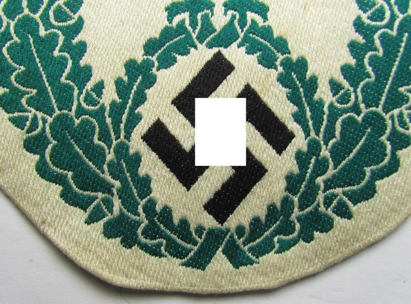 Attractive - and fairly scarcely encountered! - police (ie. 'Polizei') 'off-white'-coloured- and/or linnen-based sports'-shirt-eagle as executed in the 'BeVo'-weave pattern