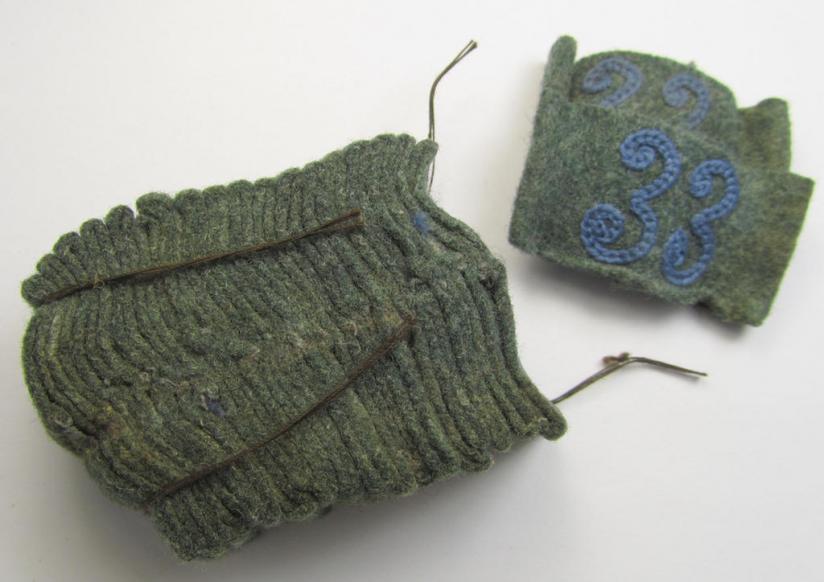 Fully matching pair of WH (Heeres) 'Nachschub o. Panzer'-related, so-called: regimental shoulderstrap-'slip-ons' (ie. 'Schulterstück-Überschuben') as was intended for usage by a: 'Soldat der Panzer-Divisions-Nachschubführer 33'