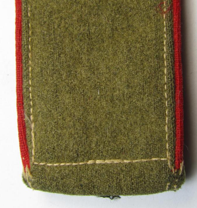 Superb - albeit regrettably single but nevertheless rarely encountered! - early-pattern, WH (Heeres) 'tropical' ie. truly 'DAK'-related, enlisted-mens'-type shoulderstrap, as was intended for a: 'Soldat der Artillerie-Truppen'