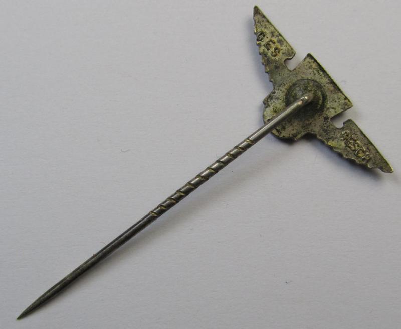 Membership-lapel-pin as was intended to signify (reservist) membership within the: 'Sturmabteilungen der N.S.D.A.P. - Reserve II' ie. 'SAR') being a maker-marked example that bears a: 'Ges.Gesch.'-patent-pending-designation on its back