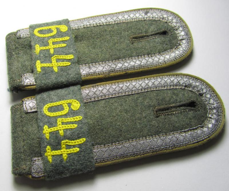 Attractive - and/or matching! - pair of mid-war-period, so-called: 'M43'-pattern, WH (Heeres) NCO-type shoulderstraps that comes with its attached 'Überschube'-pair as was intended for an: 'Unteroffizier des Heeres-Nachrichten-Abteilungs 644'