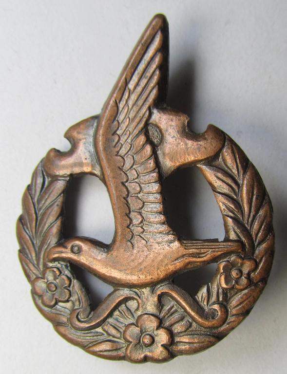 Superb - and presumably Dutch-produced! - example of a (female) NJS- (or: 'Nationale Jeugdstorm'-) related youth-sports-badge of the bronze-class (being an attractive example that shows a unique, serial-number that reads: '1929')
