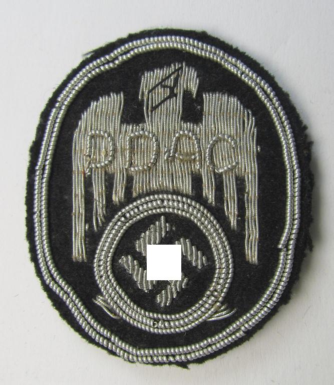 Interesting - and with certaintly rarely found! - very detailed and neatly hand-embroidered, so-called: 'D.D.A.C.' (or: 'Der Deutscher Automobil-Club') visor-cap-badge ('Adler für Schirmmütze')