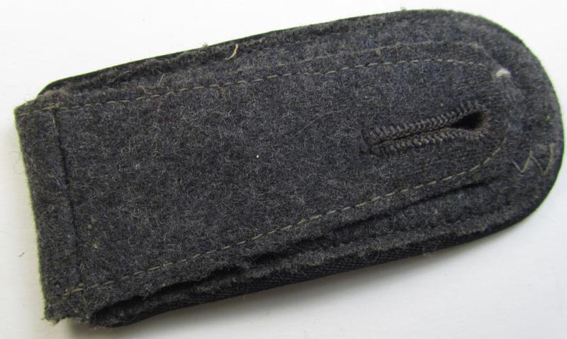 Neat - albeit regrettably single! - WH (Luftwaffe), NCO-type shoulderstrap as was specifically intended for usage by a: 'Oberfeldwebel eines Bau- o. Pioniere-Abteilungs o. Regiments'