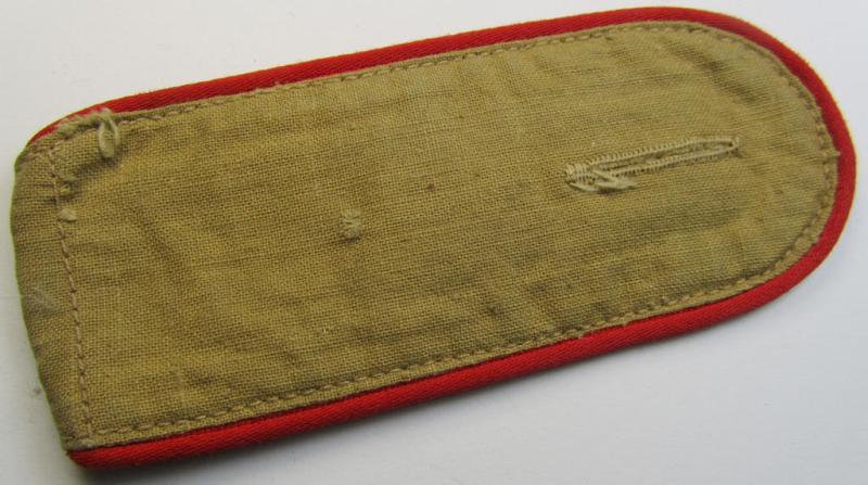 Neat - albeit regrettably single - WH (Luftwaffe) 'tropical-issue' shoulderstrap (as was specifically intended for usage on the tropical-shirts ie. tunics) as was specifically intended for a: 'Soldat der Flakartillerie-Truppen'
