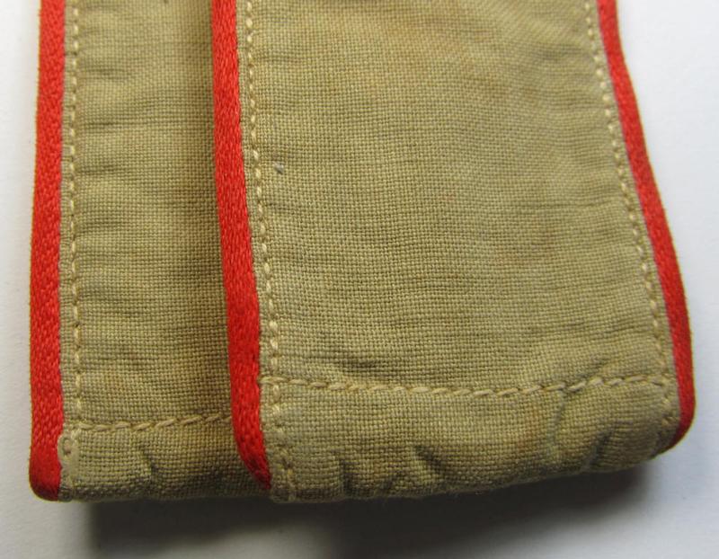 Superb - and/or fully matching! - pair of WH (Luftwaffe) 'tropical-styled', enlisted-mens'-type shoulderstraps (as was specifically intended for usage on the tropical-shirts ie. tunics) as was intended for a: 'Soldat der Flak-Artillerie-Truppen'