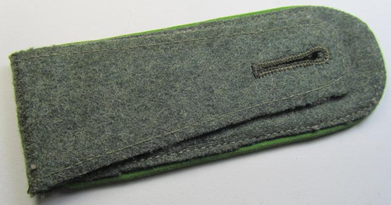 Single - but nevertheless scarcely found! - WH (Heeres) (I deem) mid-war period- (ie. 'M43'-pattern-) EM-type shoulderstrap as was intended for usage by a: 'Soldat der Panzer-Grenadier-Truppen'