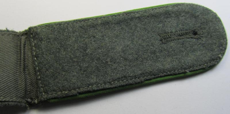 Single - but nevertheless scarcely found! - WH (Heeres) (I deem) mid-war period- (ie. 'M43'-pattern-) EM-type shoulderstrap as was intended for usage by a: 'Soldat der Panzer-Grenadier-Truppen'