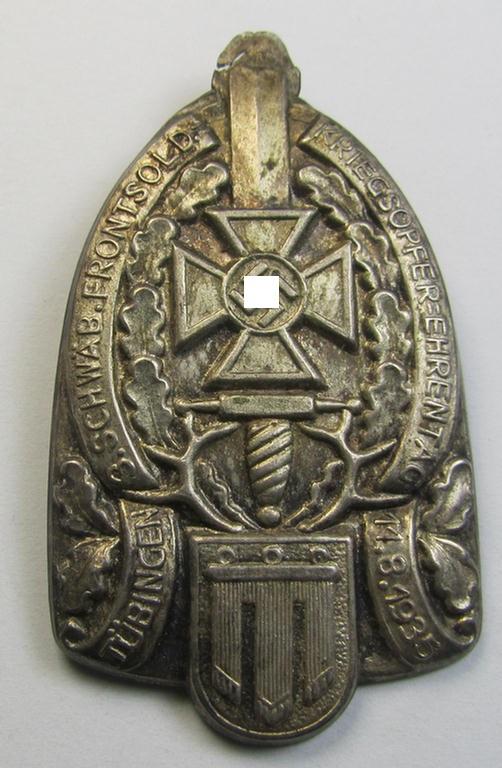 Commemorative, silver-toned and/or tin-based: 'N.S.K.O.V.'-related 'tinnie' being a non-maker-marked example showing the N.S.K.O.V.-logo coupled with the text: '3. Schwäb. Frontsold. Kriegsopfer Ehrentag - Tübingen - 11.8.1935'