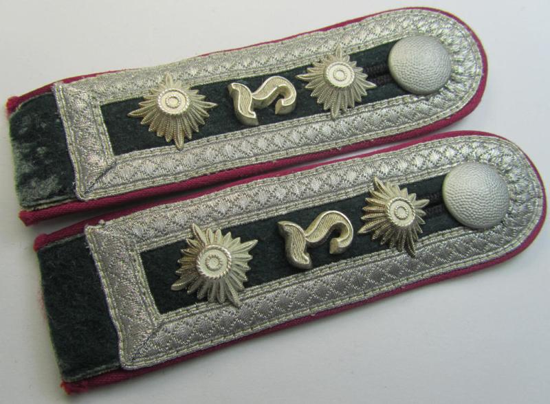Attractive - and fully matching! - pair of WH (Heeres), early-war period- (ie. 'M36/M40'-pattern-, rounded-styled) 'cyphered', NCO-type shoulderstraps as was intended for an: 'Oberfeldwebel u. Mitglied einer Nebelwerfer-Lehr-Abts.'