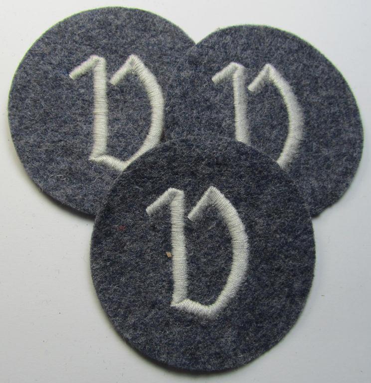 WH (Luftwaffe) machine-embroidered, trade- ie. special-career ie. proficiency patch (ie. 'Laufbahn- o. Tätigkeitsabzeichen') as was specificallly intended for usage by: 'Verwaltungsunteroffiziere'