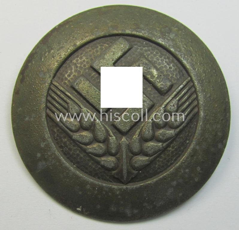 Greyish-bronze-coloured- and/or metal-based, so-called: 'RADwJ' (or: womens' labour-service) service-badge (or: 'Dienstbrosche') as intended for an: 'Arbeitsmaid'