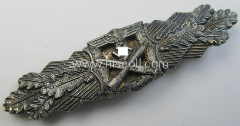 Attractive, so-called: 'Nahkampfspange in Silber' (or: silver-class close-combat clasp ie. CCC), being a neatly maker- (ie. 'R.S.'-) marked- and/or non-converse version (by the maker- ie. 'Hersteller': 'Rudolf Souval')