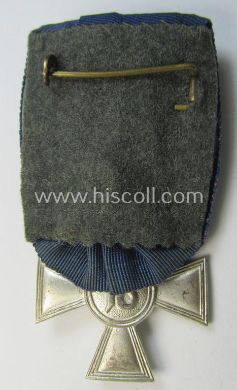 Superb, WH (Heeres o. KM) so-called: 'Einzelspange' (being of the non-detachable-pattern!) showing a: 'WH-DA 2. Stufe' (as was intended for 18 years of service) and that shows a detailed, Heeres o. KM-type-eagle-device, period-attached