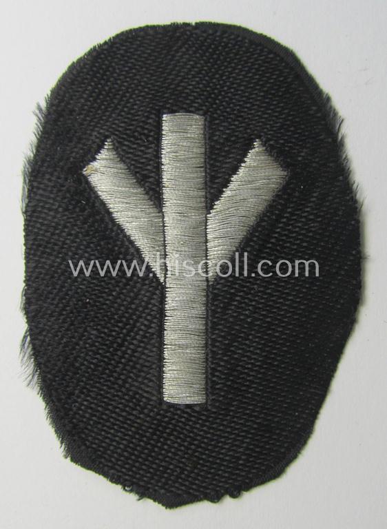 Attractive - and actually scarcely encountered! - N.S.K.K.- (ie. 'National-Socialistisches Kraftfahr-Korps'-) related armbadge as executed in neat 'BeVo'- weave pattern as was specifically intended for a: 'N.S.K.K. Sanitäts-Unterführer o. Mann'