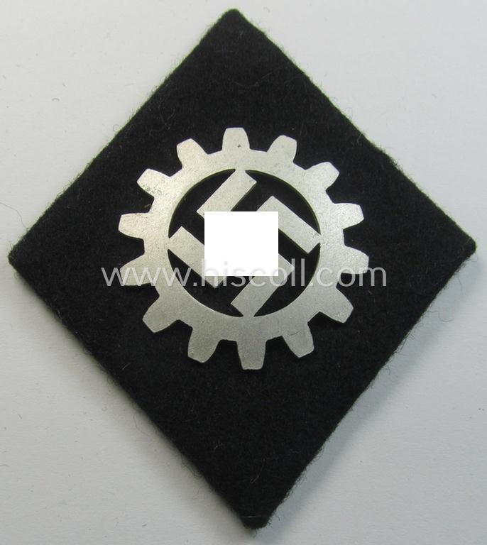 Attractive, bright-silver-toned- and/or: neatly aluminium-based, so-called: 'DAF' (ie. 'Deutsche Arbeitsfront'): 'Werkschar-Raute' (being a very detailed example that still shows its period-attached 'RzM'-etiket)