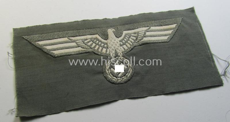 Superb - and scarcely found! - WH (Heeres) early- (ie. pre)-war-period- and/or greyish-white-coloured breast-eagle of the so-called: 'M35-pattern' (ie. 'Brustadler für Mannschaften u. Uffz.') as was executed in the neat 'BeVo'-weave pattern