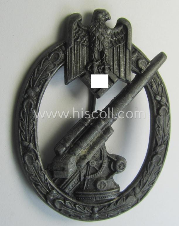 Superb - and actually rarely encountered! - 'Heeres-Flakkampf-Abzeichen' being a clearly maker- (ie. 'HA'-marked- and/or zinc- (ie. 'Feinzink'-) based specimen as was produced by the maker (ie. 'Hersteller') named: 'Hermann Aurich'