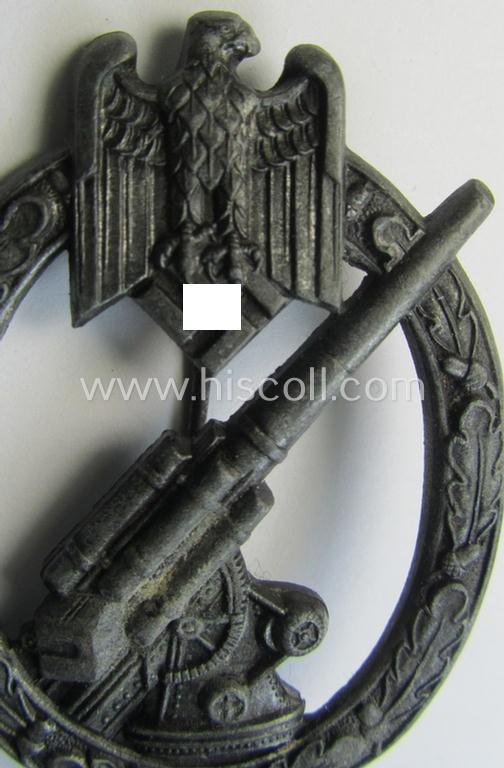 Superb - and actually rarely encountered! - 'Heeres-Flakkampf-Abzeichen' being a clearly maker- (ie. 'HA'-marked- and/or zinc- (ie. 'Feinzink'-) based specimen as was produced by the maker (ie. 'Hersteller') named: 'Hermann Aurich'