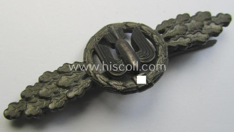 Attractive, 'Feinzink'-based- and/or clearly maker-marked example of a WH (Luftwaffe) 'Frontflugspange für Kampfflieger in Bronze' as was produced by the: 'G.H. Osang'-company