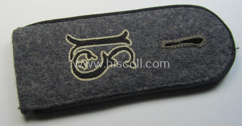 Attractive - albeit single but nevertheless scarcely found! - single, neatly 'cyphered' WH (Luftwaffe), enlisted-mens'-type shoulderstrap as was specifically intended for a: 'Soldat eines Luftschütz-Abteilung (mot)'