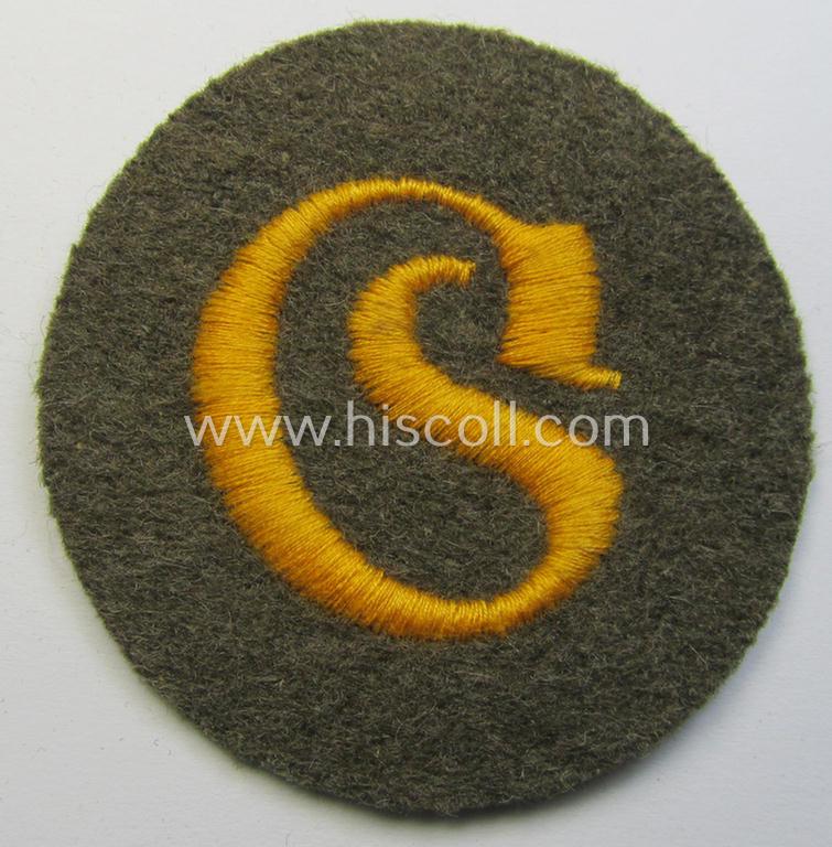 Attractive, WH (Heeres) 'tropical'-issue, trade- and/or special-career insignia (ie. machine-embroidered 'Laufbahn- o. Tätigkeitsabzeichen') as was intended for a: 'Schirrmeister' (or: equipment-administration staff-member ie. NCO)