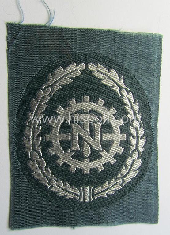 Neat, so-called: WH (Heeres) trade- ie. special-career patch as was intended for (former) 'TeNo'- (= 'Technische Nothilfe'-) staff-members, being a mint-/unissued example as was executed in 'BeVo'-weave pattern