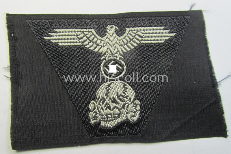 Superb, Waffen-SS black-coloured M43-pattern 'Panzer'-cap-trapezoid as executed in 'BeVo'-weave-pattern as was specifically intended for usage on the M43-model field-caps (ie. 'Einheitsfeldmützen')