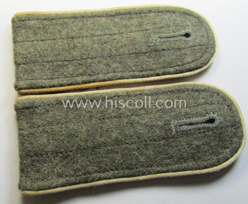 Superb - and fully matching! - pair of later-war-period, so-called: 'M44'-pattern, 'simplified' WH (Heeres) EM-type shoulderstraps as piped in the white-coloured branchcolour as was intended for usage by a: 'Soldat der Infanterie-Truppen'