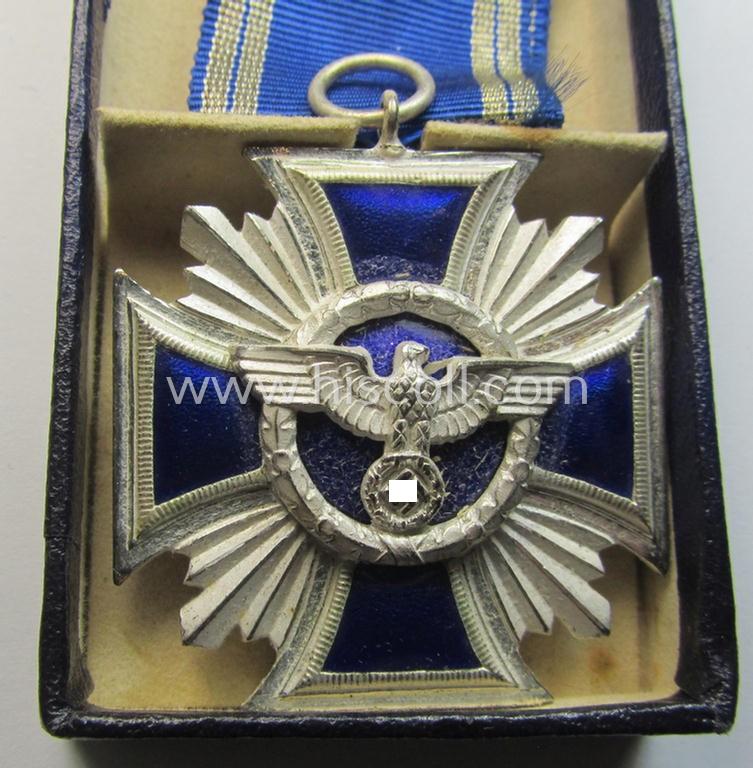 Stunning, 'N.S.D.A.P. Dienstauszeichnung in Silber' (ie. '2. Stufe für 15 Jahre t. D.') being a non-maker-marked- (and 'regular-weight') example that comes with its period (long-sized!) ribbon as stored in its (rarely seen!) two-pieced etui