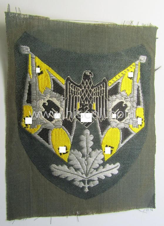 Superb - and scarcely encountered! - WH (Heeres), flat-wire- (ie. 'BeVo'-) woven 'Ärmelabzeichen für Fahnenträger des Heeres' as was intended for a soldier (ie. NCO) who served within a: 'Nachrichten'-unit