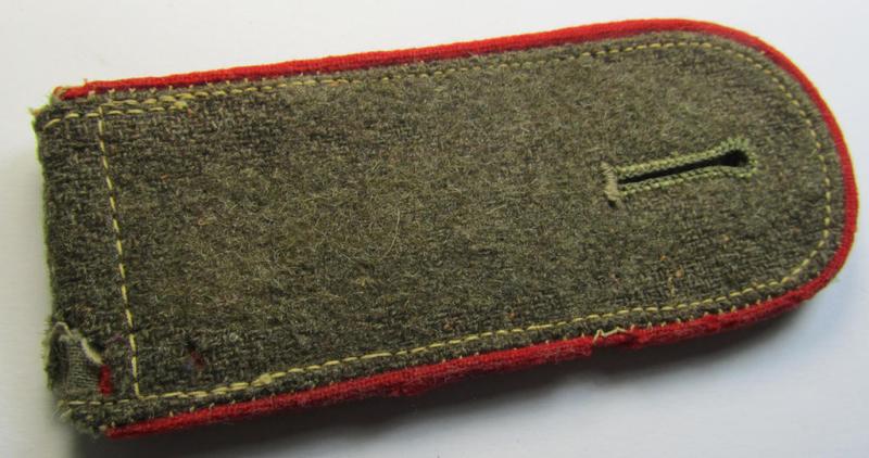 Superb - albeit regrettably single but nevertheless rarely encountered! - early-pattern, WH (Heeres) 'tropical' ie. truly 'DAK'-related, enlisted-mens'-type shoulderstrap, as was intended for a: 'Soldat der Artillerie-Truppen'