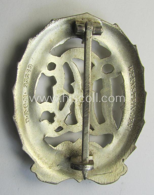 Attractive, 'Reichssportabzeichen DRL in Silber' (or: silver-class DRL sports'-badge) being a typical 'Buntmetall'-based example that is nicely maker- (ie. 'Wernstein - Jena'-) marked on its back
