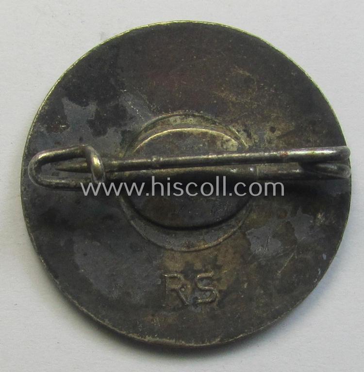 Enamelled membership-pin (ie. 'Mitgliedsabzeichen') as was intended for a member within the: 'Reichsbund der Kinderreichen Deutschlands zum Schutze der Familie' (o. 'RDK') being a red-coloured example as was intended for a: 'Familienwart'