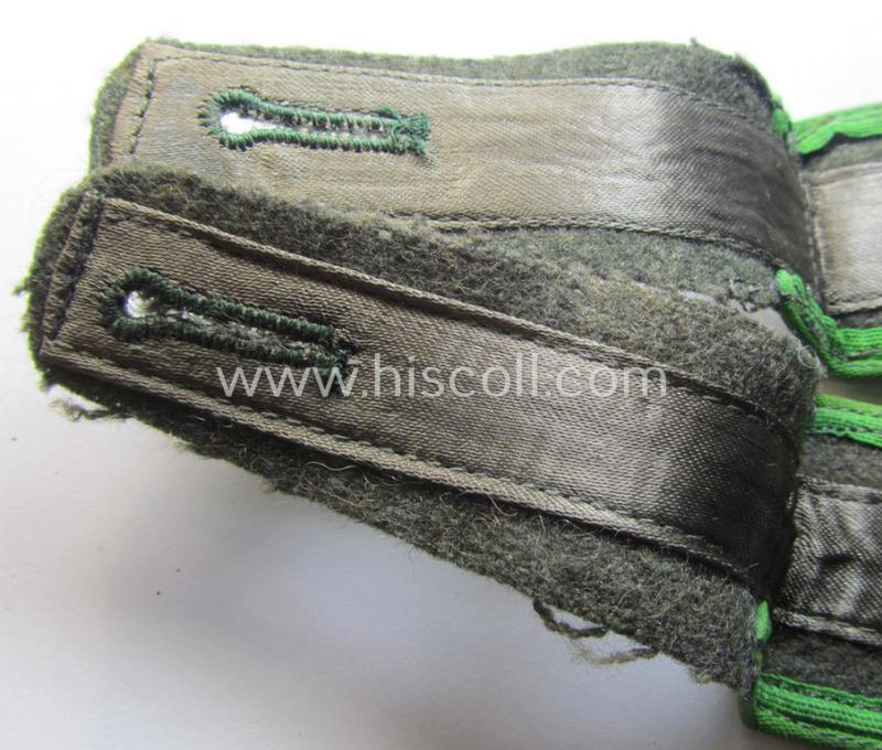 Attractive - matching and just minimally used! - pair of later-war-period, WH (Heeres) so-called: 'M44'-styled ie. 'simplified', enlisted-mens'-type shoulderstraps as was intended for a: 'Soldat eines Panzergrenadiere-Rgts.'