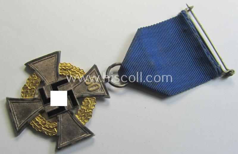 Attractive - and rarely encountered! - 'Treuedienst Ehrenzeichen' being of the so-called: 'Sonderstufe' as awarded for 50 years of loyal-service and that comes in an overall nice- (ie. surely issued- and/or moderately used-), condition