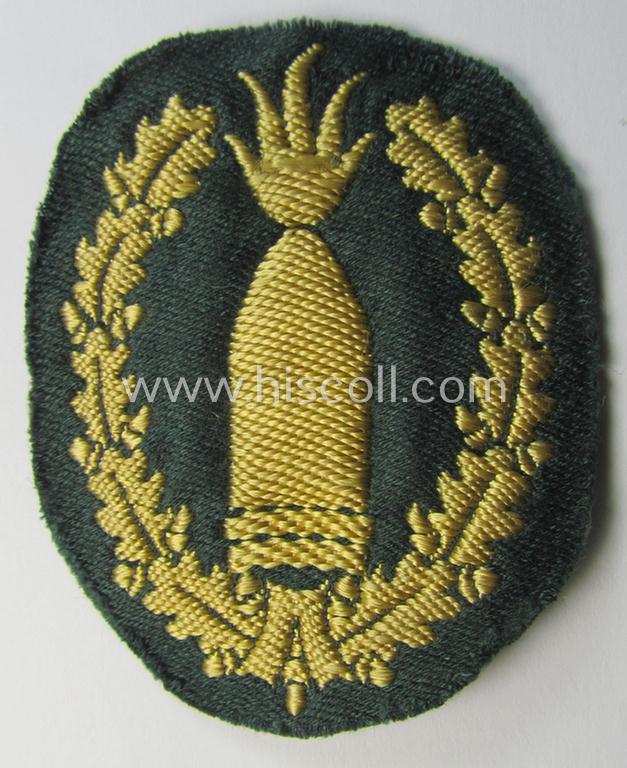 Neat - moderately used- and/or worn! - example of a WH (Heeres) 'Richtabzeichen für Artillerie-Richtkannoniere' (or: artillery gun-layers patch) as executed in neat 'BeVo-weave'-pattern (and that comes in a carefully tunic-removed condition)