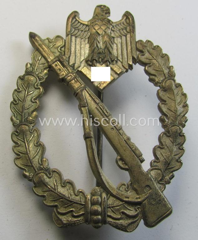 'Infanterie Sturmabzeichen in Silber' being an unmarked example as executed in zinc-based, silverish-toned and copper-coated metal (ie. 'Feinzink') as was produced by the: 'C.E. Juncker'-company