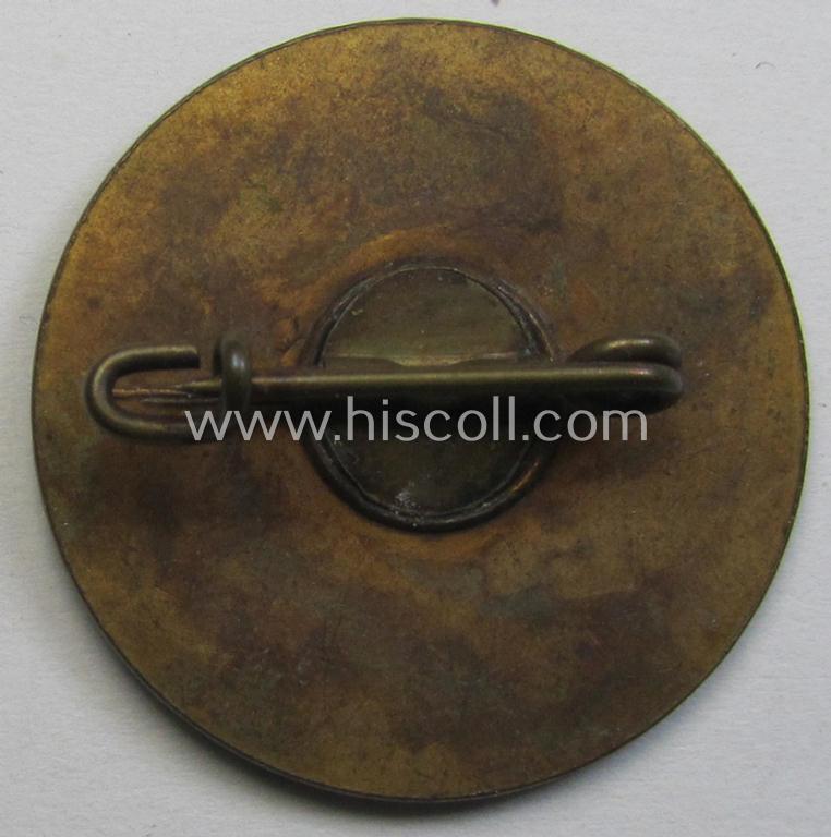 Attractive - and unusally seen! - multi-coloured enamelled, smaller-sized, so-called: 'Gauleistungsabzeichen in Gold für Kombinationsschiessen 1943 des Standschützenverbandes Tirol-Vorarlberg'