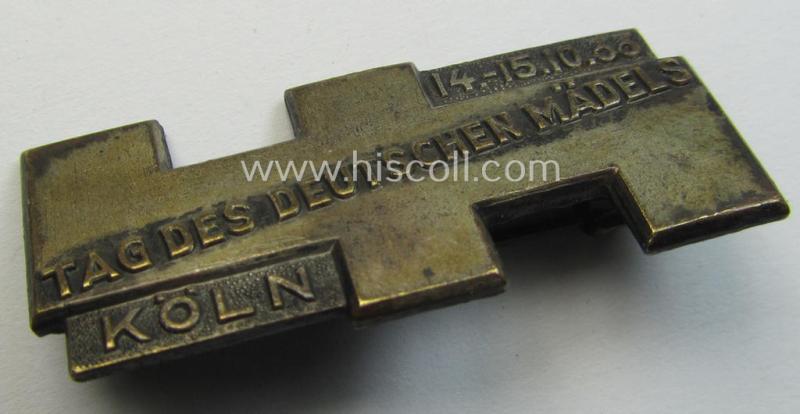 Silver-toned, HJ/BDM (ie. 'Hitlerjugend' or: 'Bund Deutscher Mädel') day-badge (ie. 'tinnie' or: 'Veranstaltungsabzeichen') as was issued to commemorate participation within the: 'Tag des deutschen Mädels - Köln - 14.15. Oktober 1933'